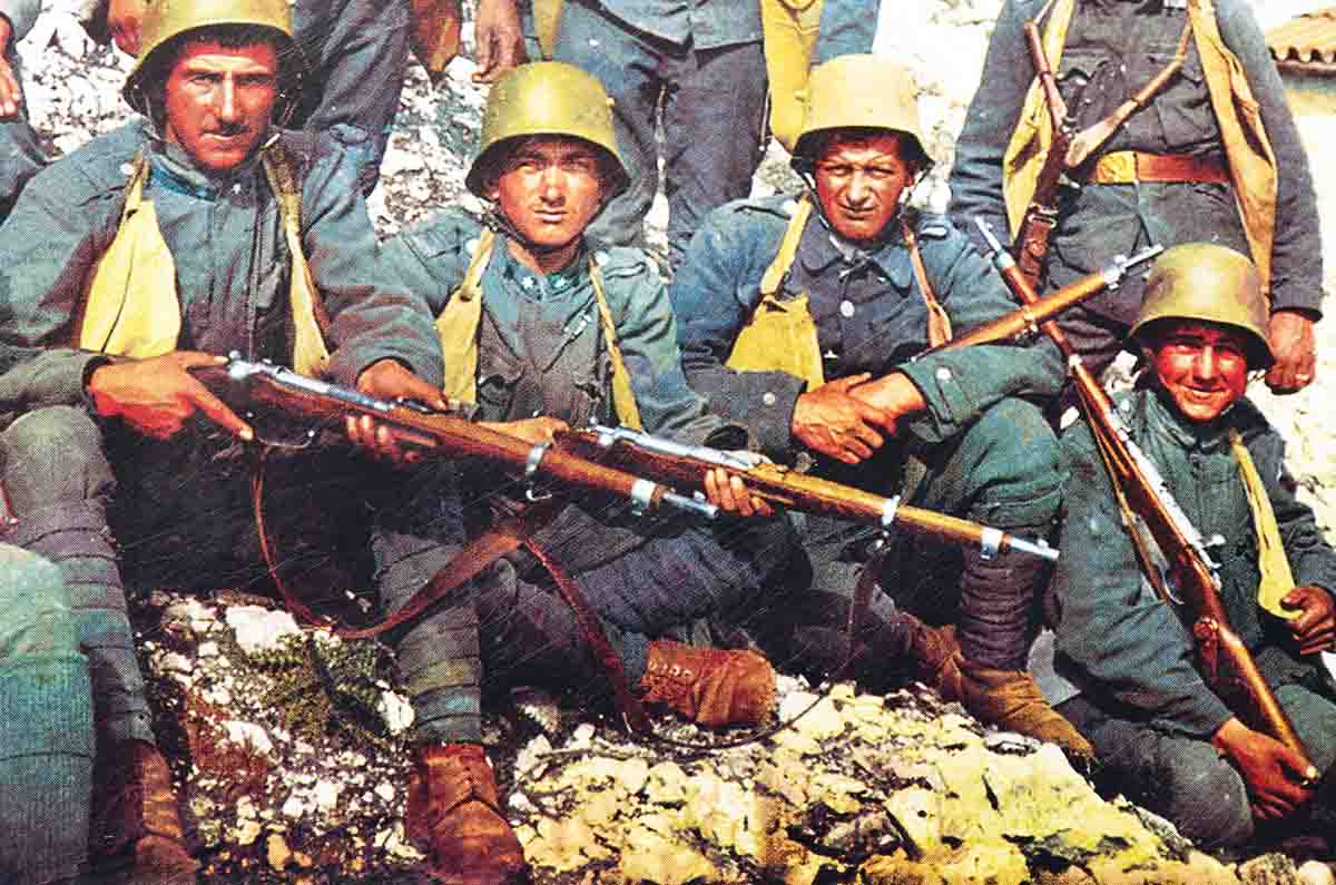 Austrian alpine troops on the Italian Front in 1915. The rifle is the Mannlicher M95.